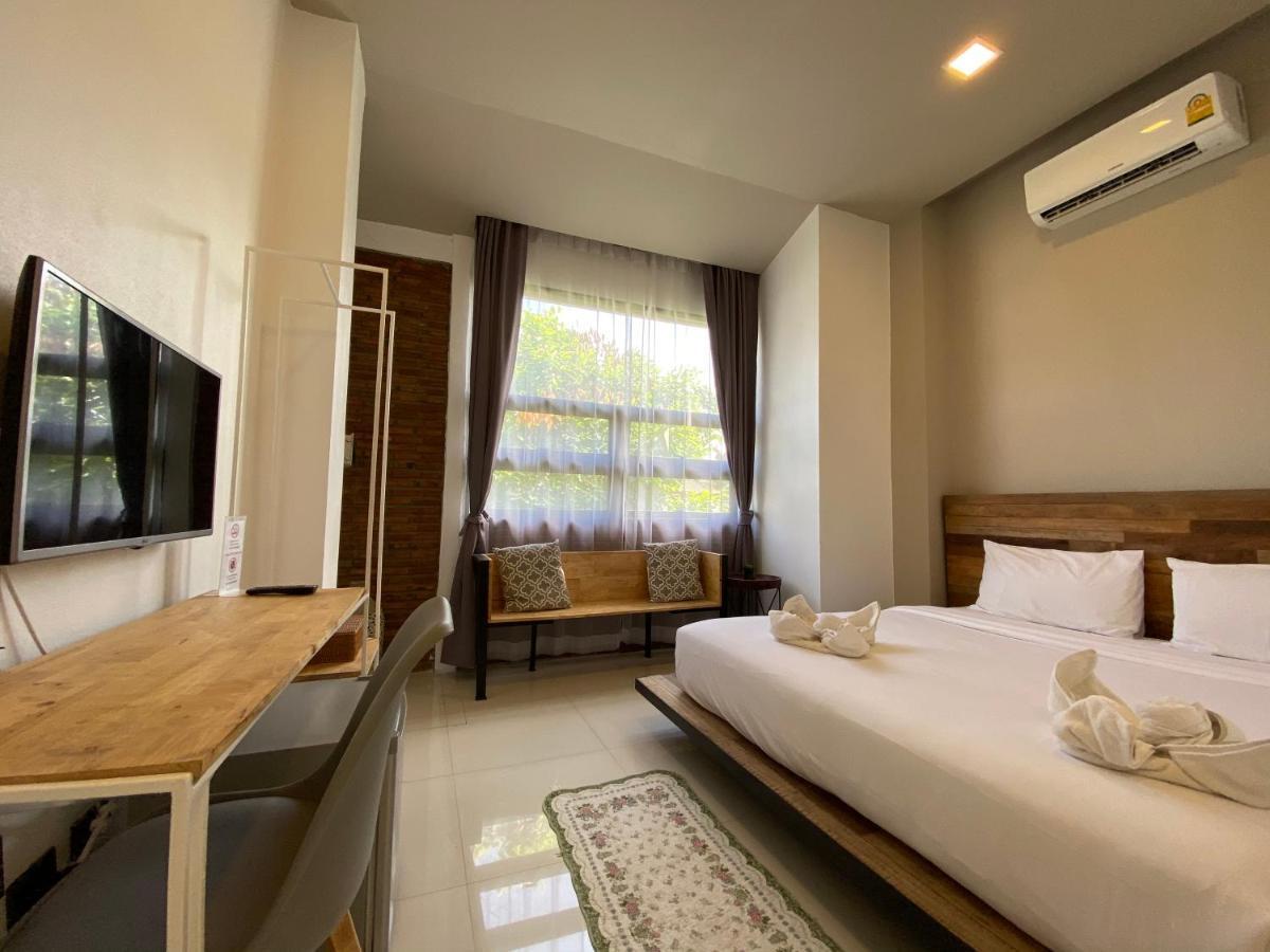 Sherloft Home & Hostel Чиангмай Экстерьер фото